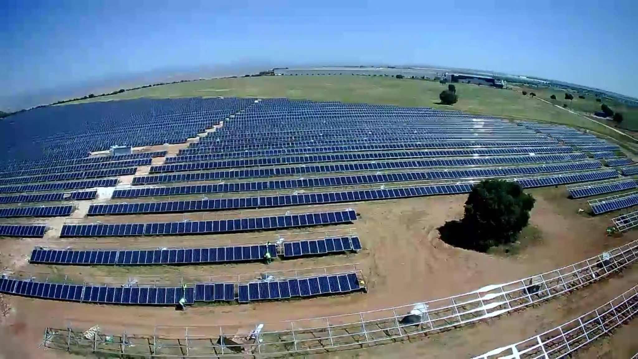 Instalación del parque solar Alberizas en Guadalajara