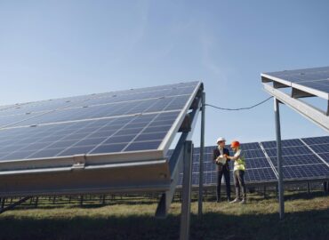 Instalacion de modulos en las plantas fotovoltaicas